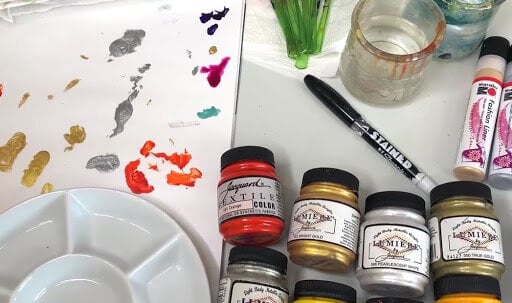 Cómo pintar sobre tela: 12 consejos de expertos | Skillshare Blog