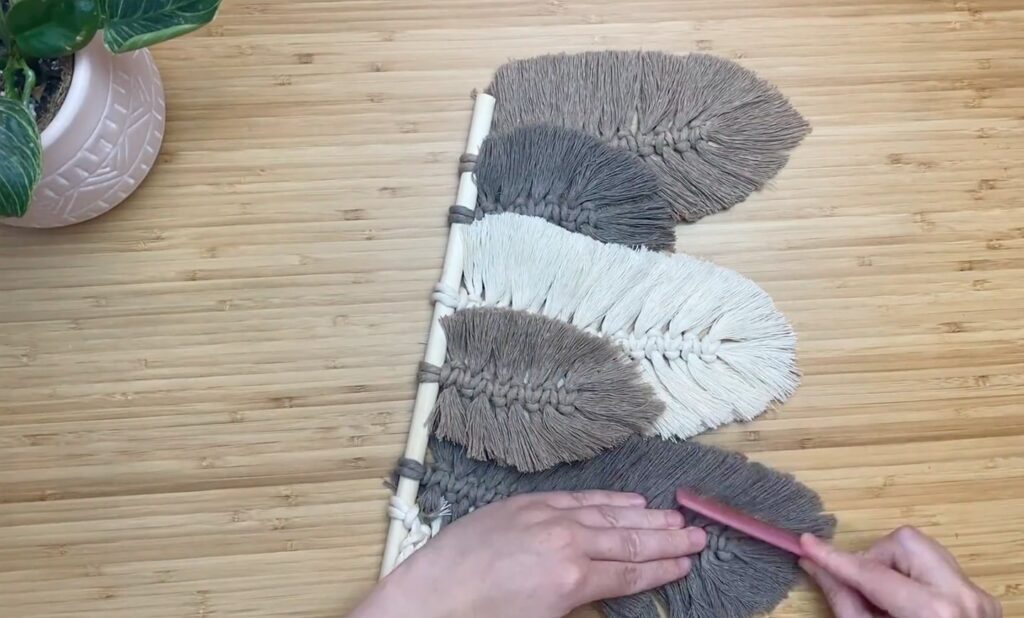 How to make ostrich feather using wool, DIY yarn craft ideas, Latest craft  tips